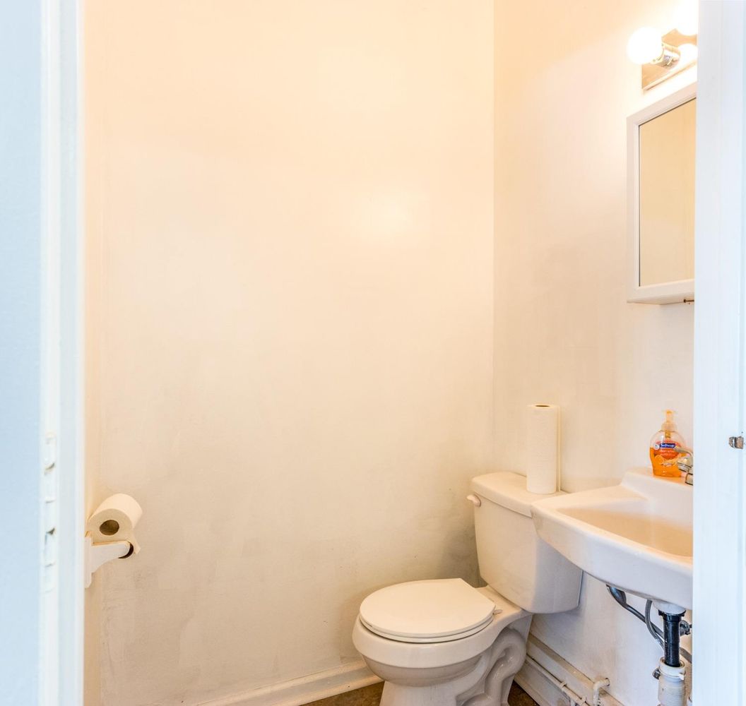 513 Pierce Ln, Frankfort, KY 40601